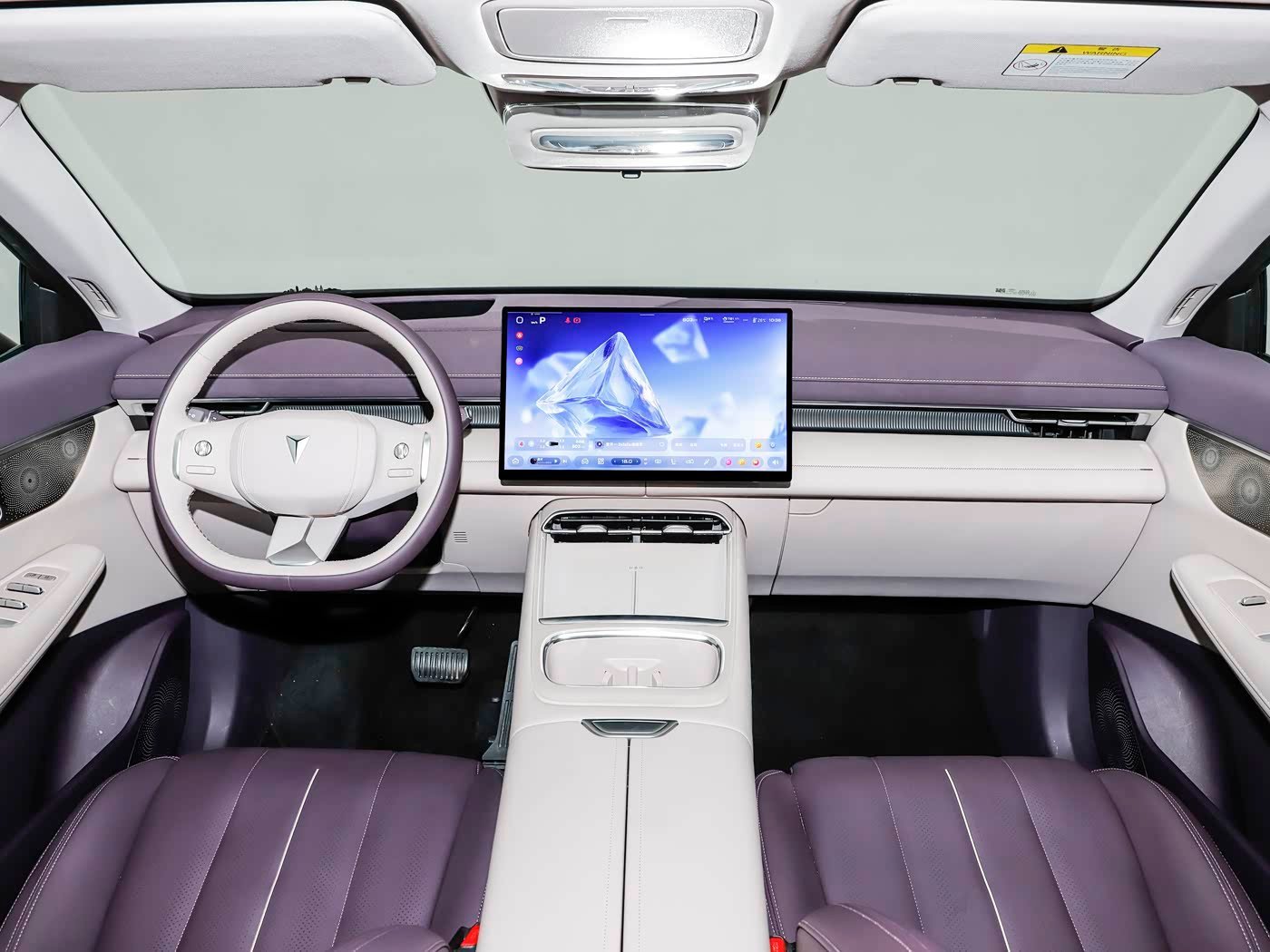 Deepal S07, interior Morado, vista 1
