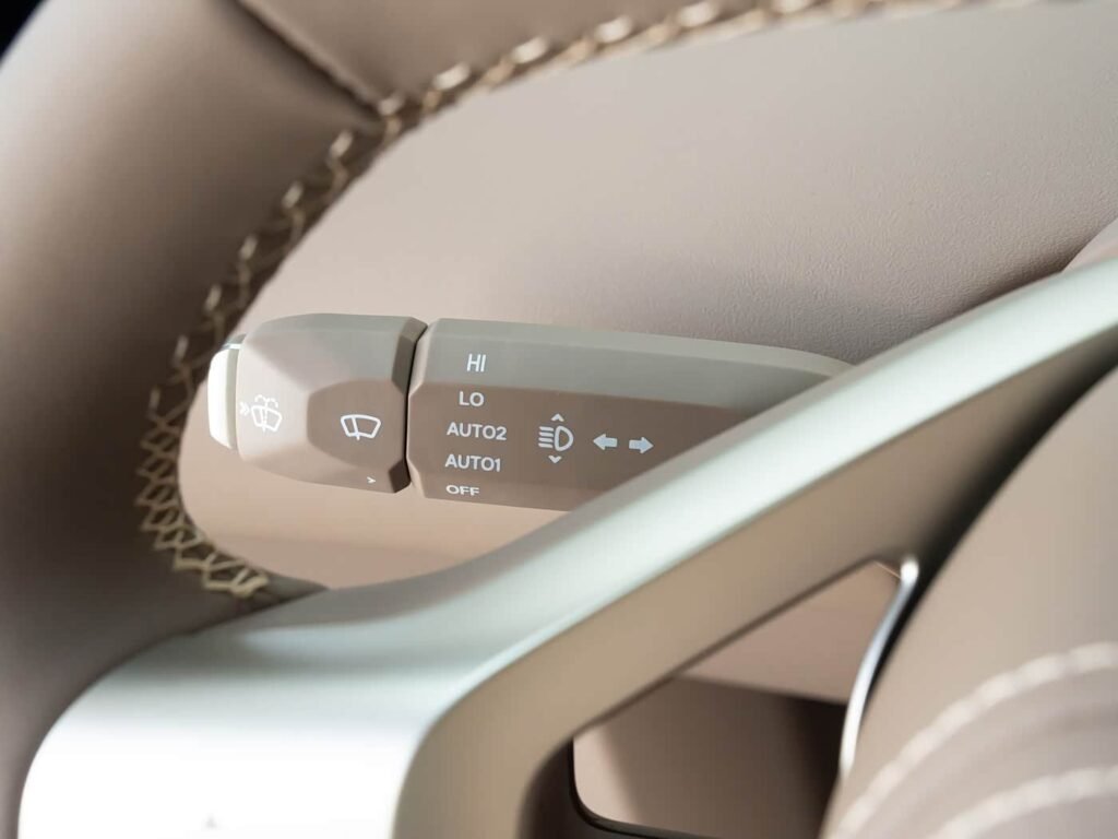 360-interior_beige