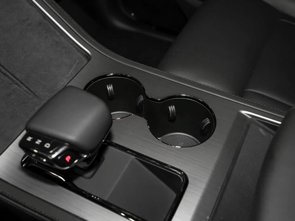 360-interior_negro