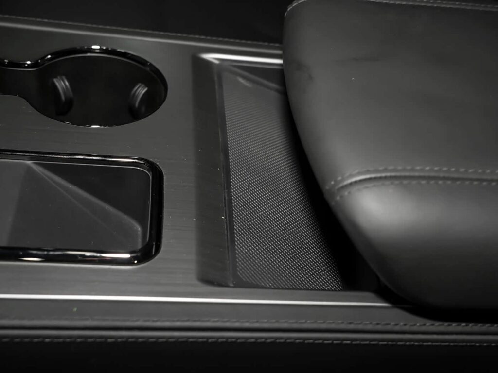 360-interior_negro