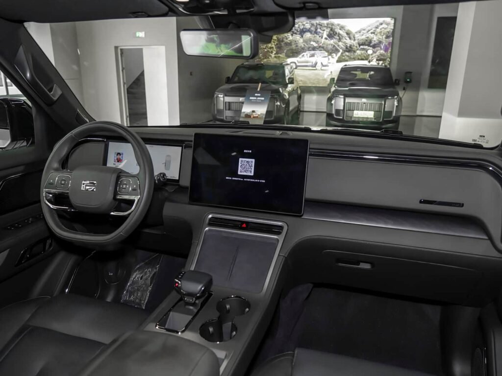 360-interior_negro