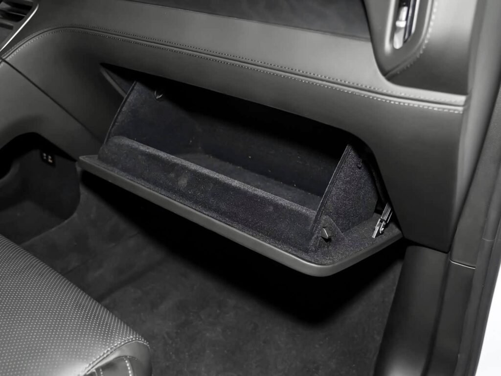 360-interior_negro