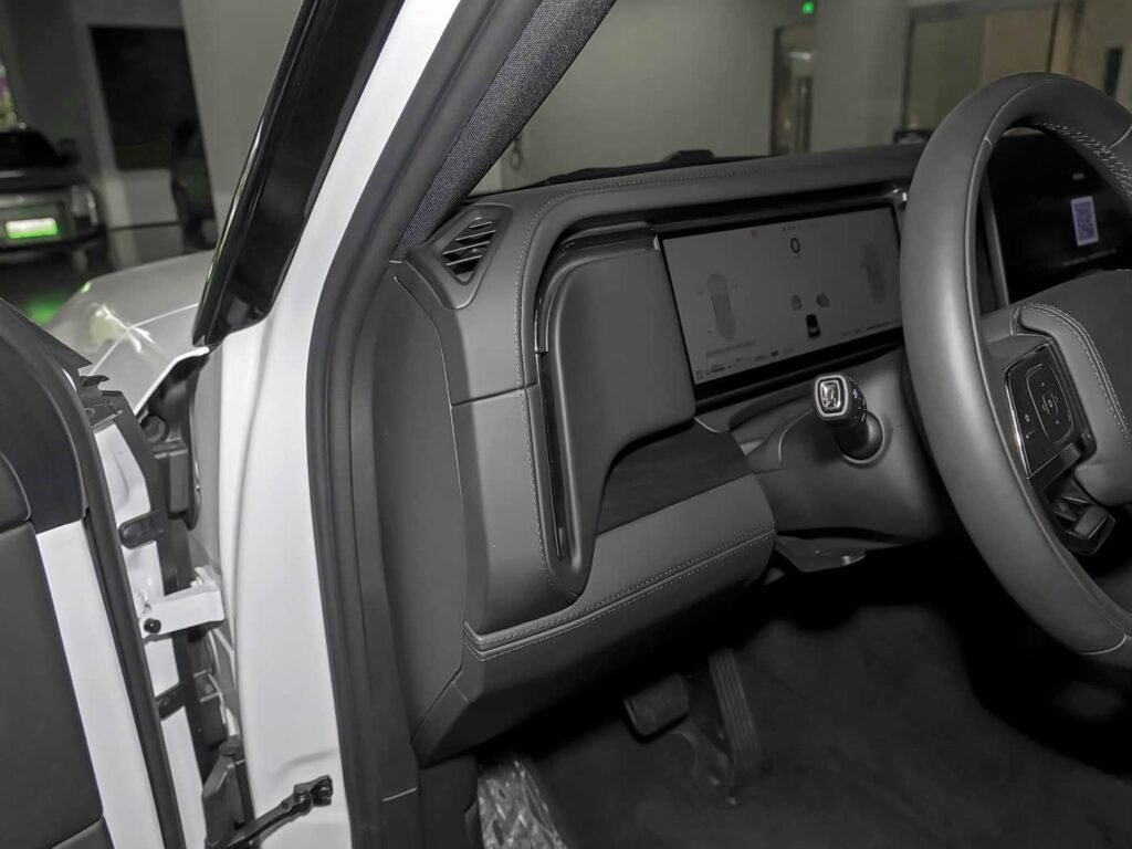 360-interior_negro