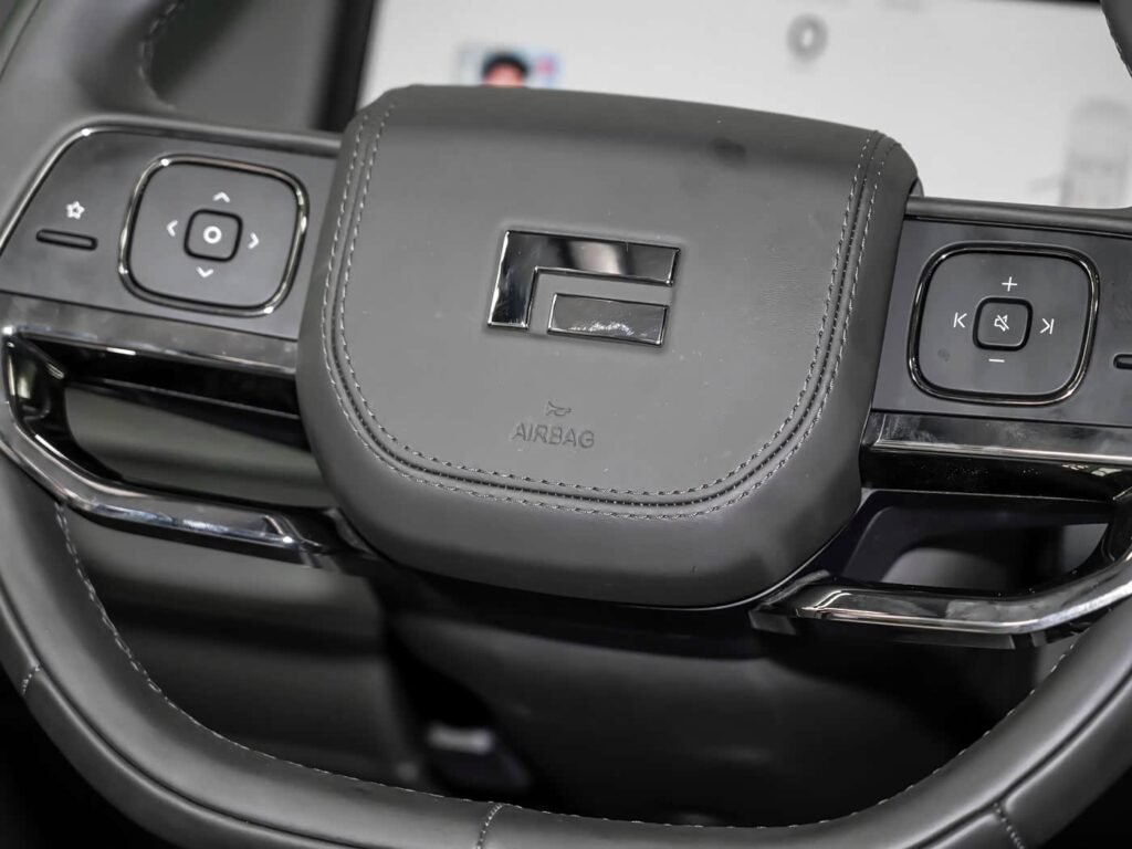 360-interior_negro