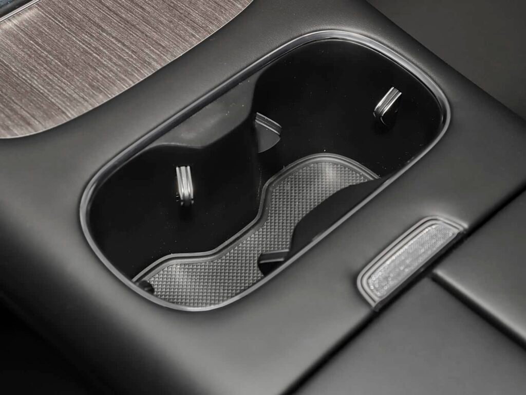 360-interior_negro