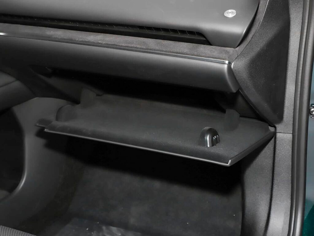 360-interior_negro