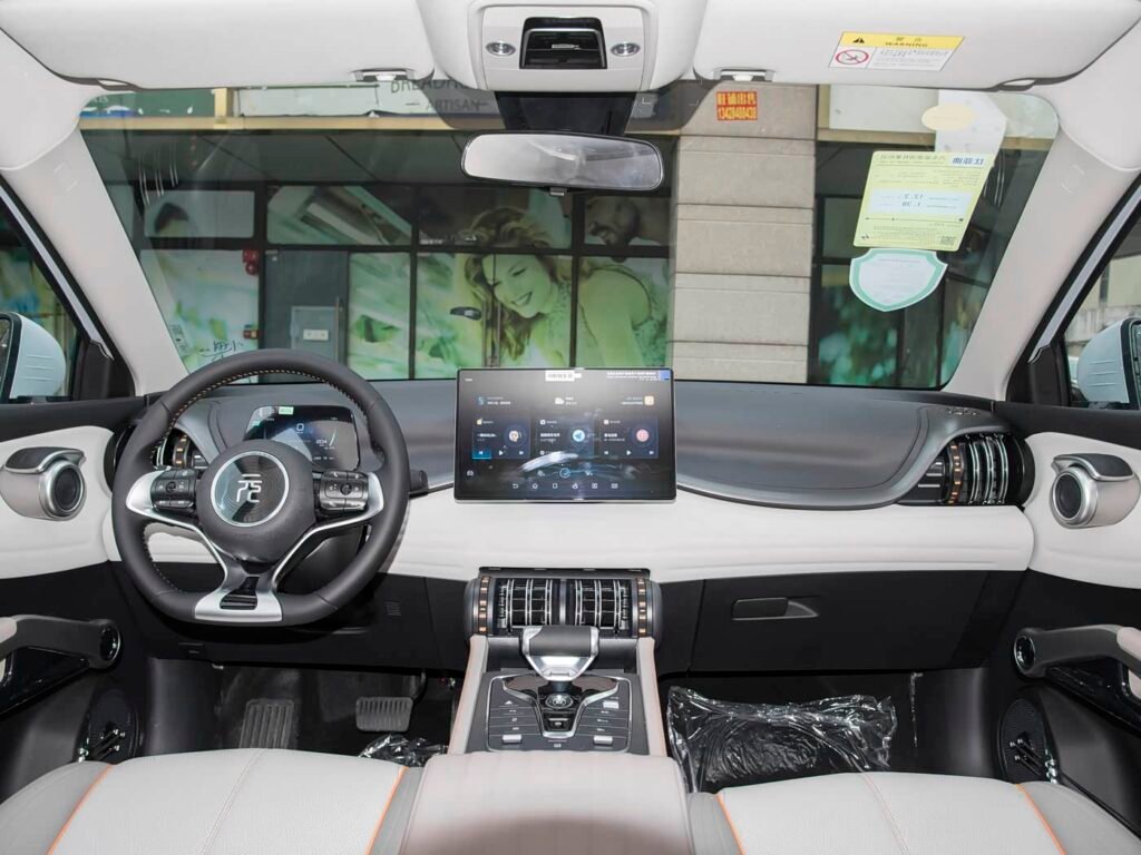 360-interior_beige