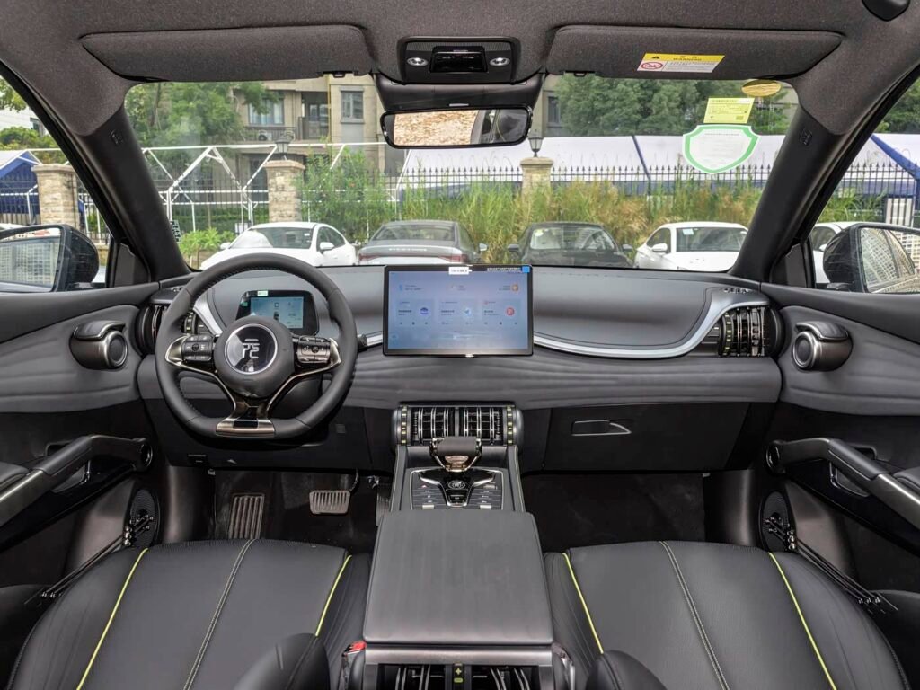 360-interior_negro