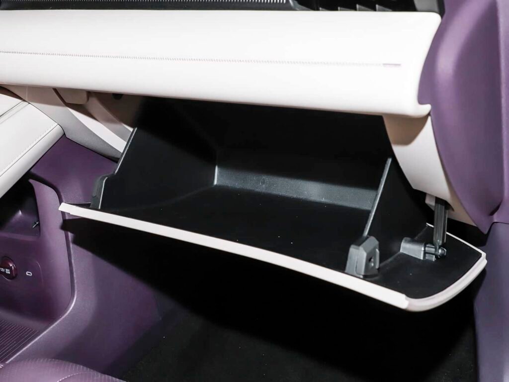 360-interior_morado