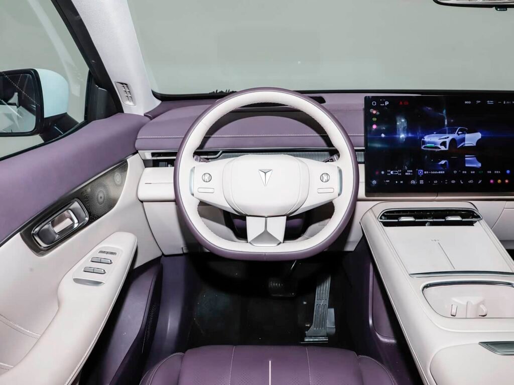 360-interior_morado