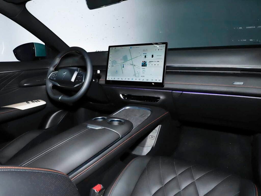 360-interior_negro