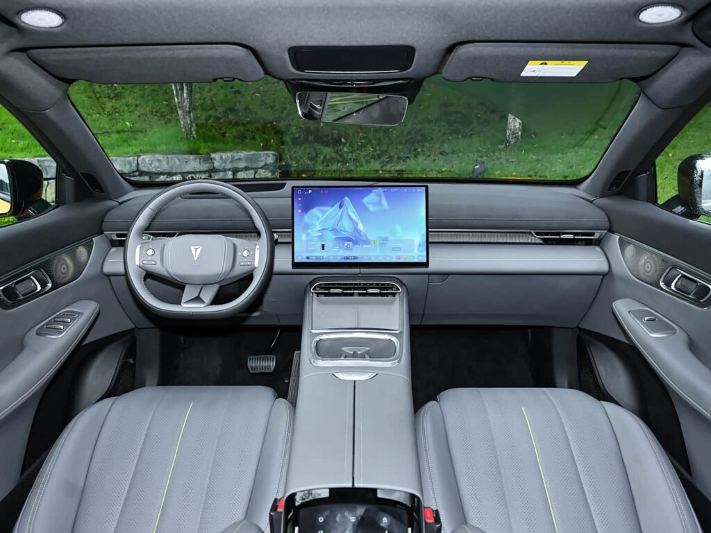 360-interior_gris