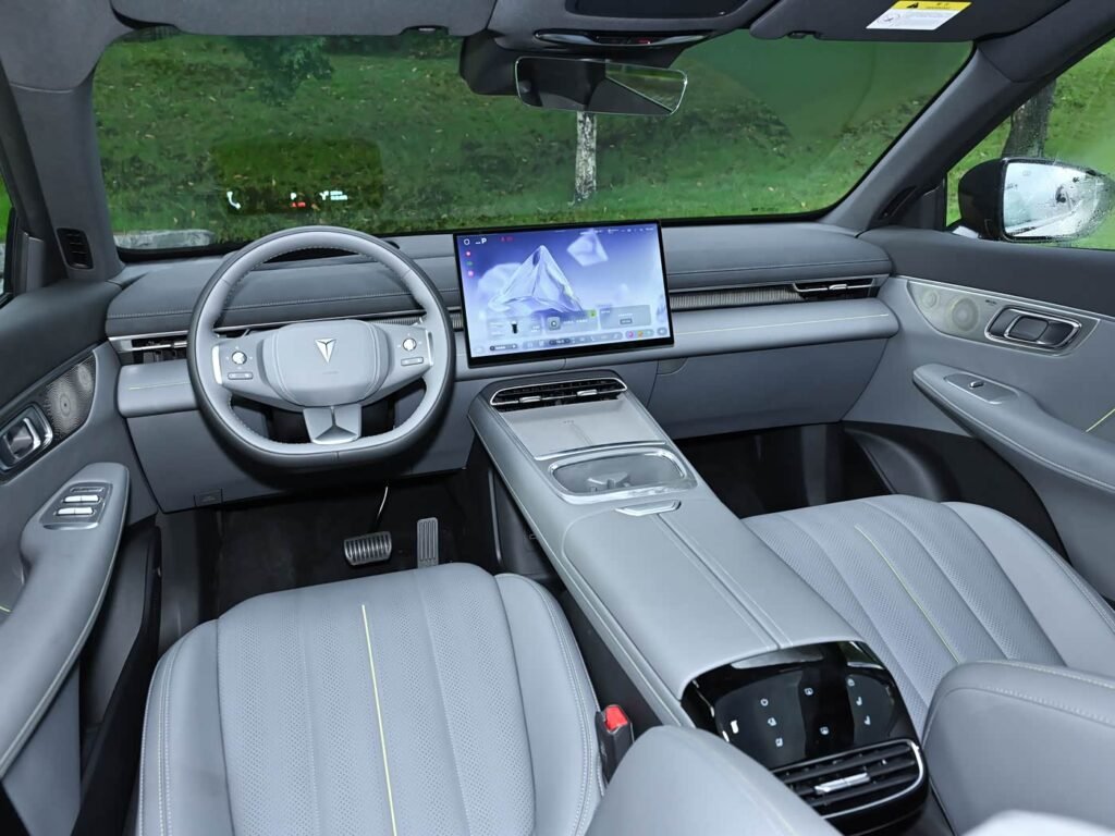 360-interior_gris