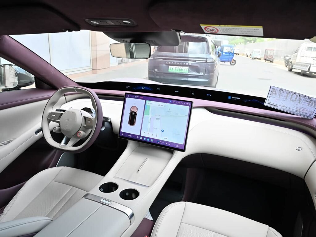 360-interior_morado